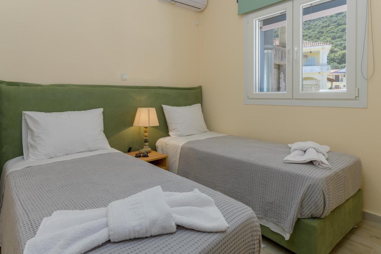 Bigblue Luxury Apartments Poros  Bagian luar foto